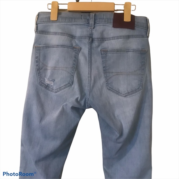 Hollister Distressed Skinny Jeans - Picture 7 of 12